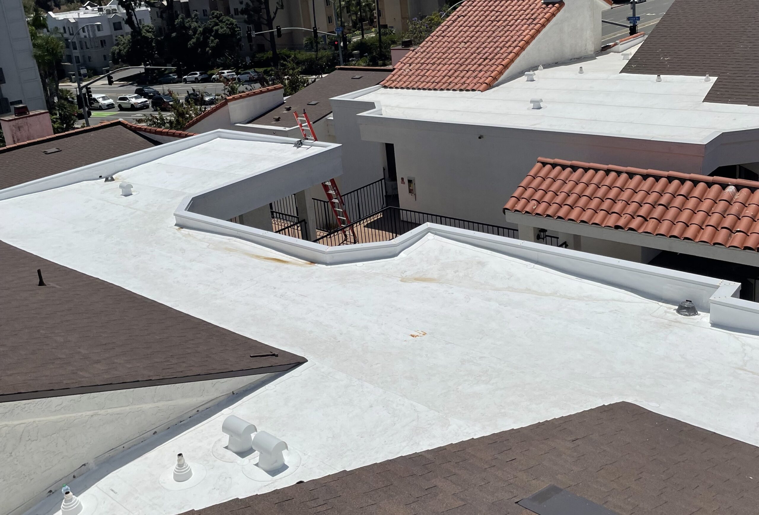 Streamline commercial roof