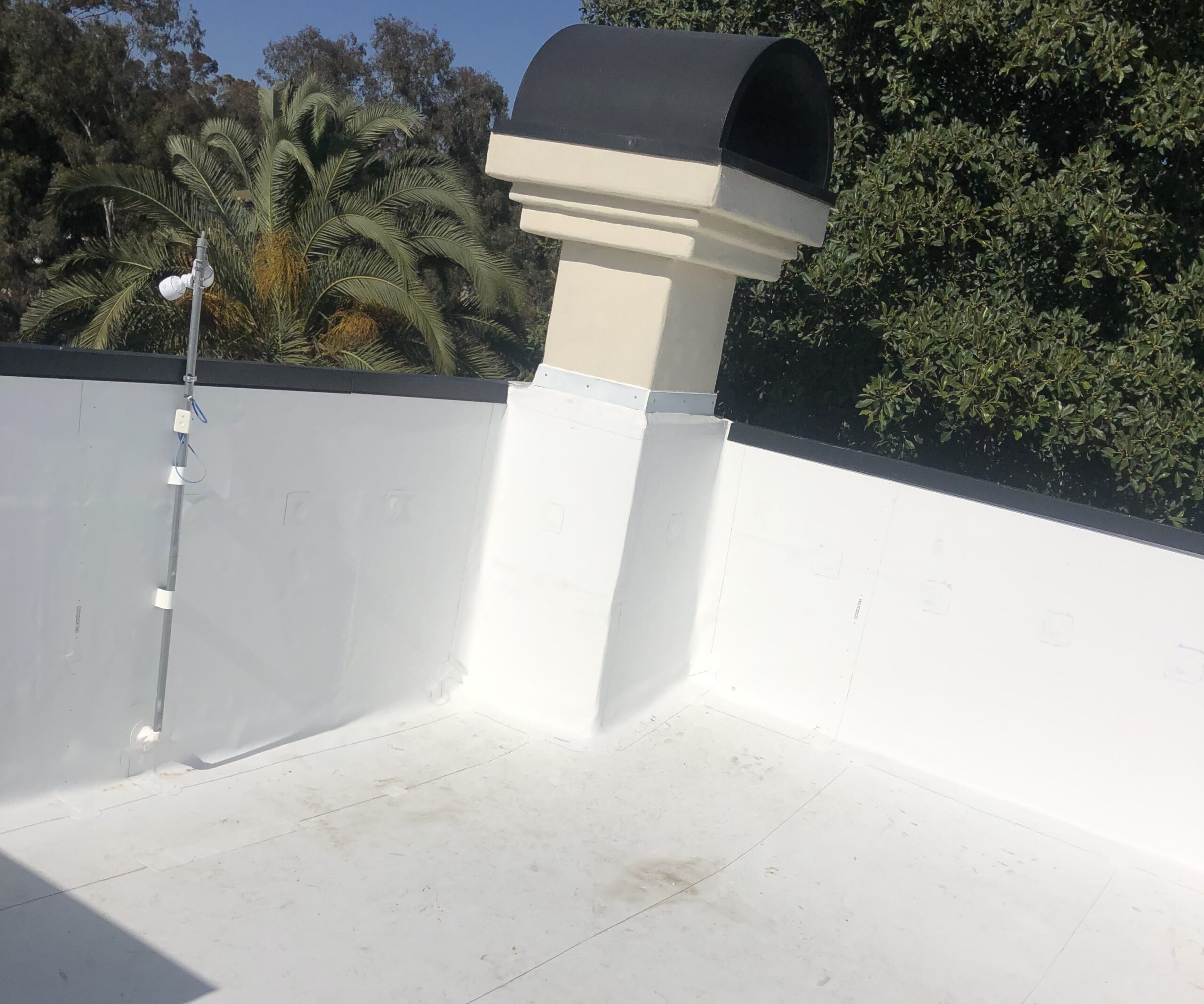 Streamline commercial roof