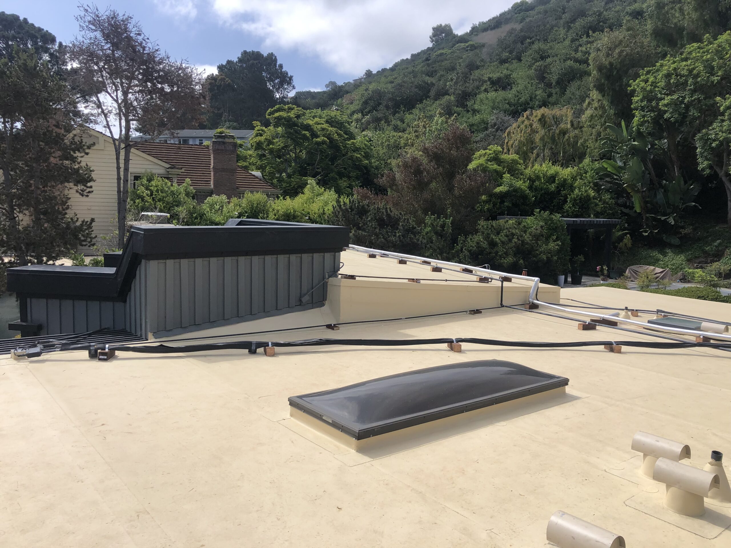 Streamline commercial roof