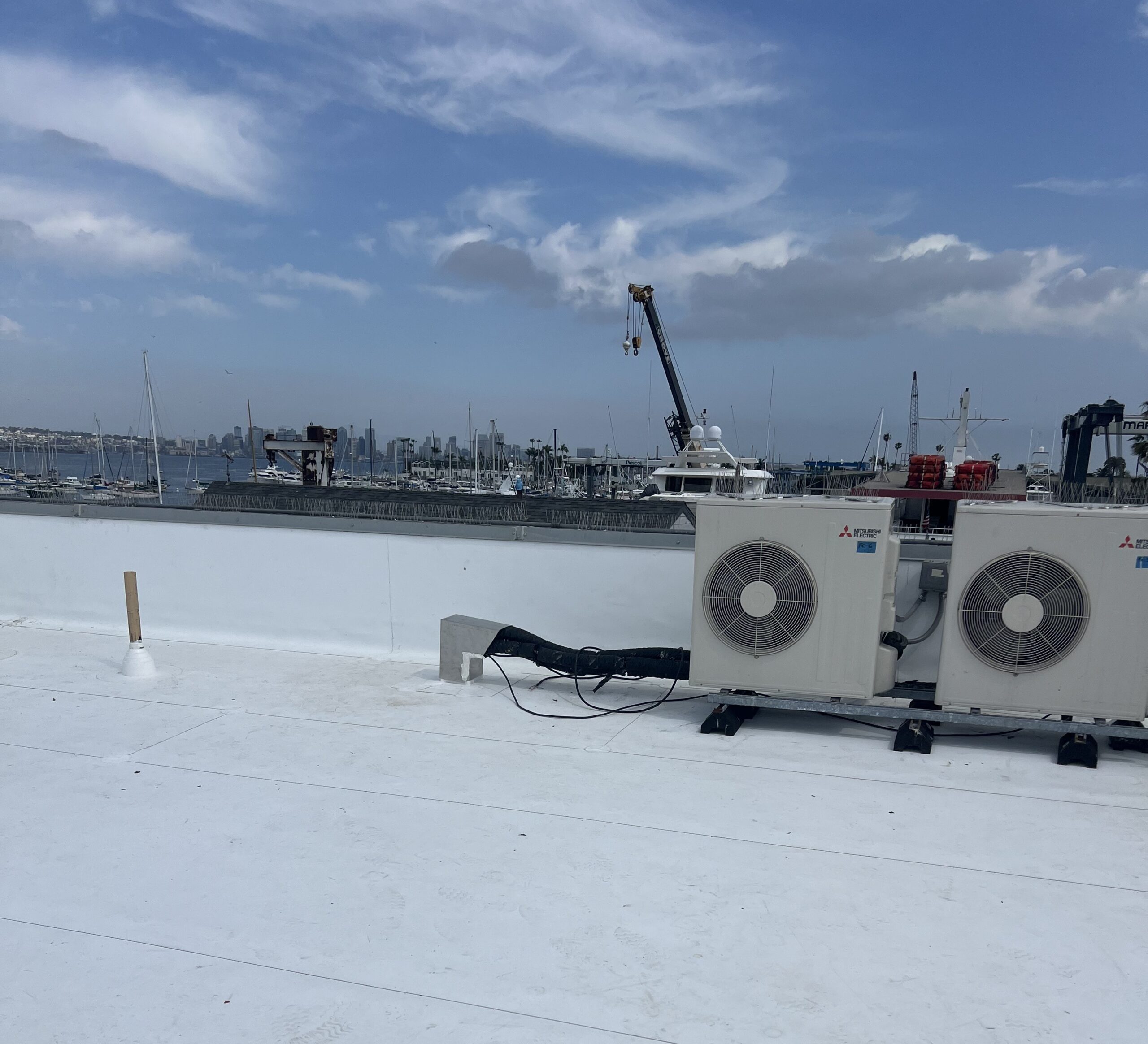 Commercial roof with AC units - Streamline