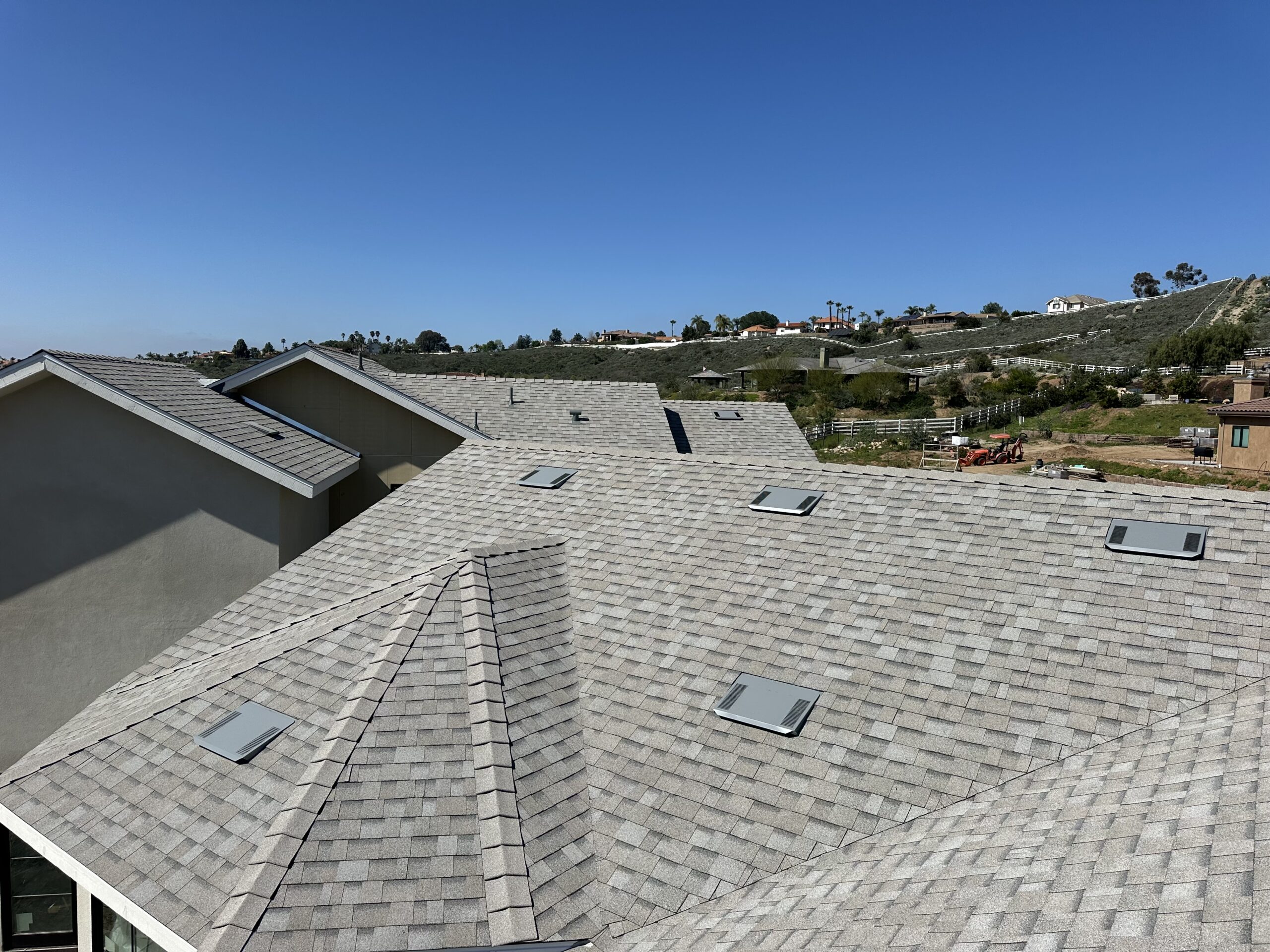Streamline asphalt shingle roof