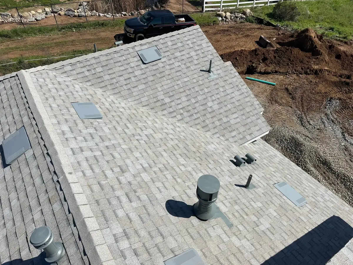 Streamline ashpalt shingle roof