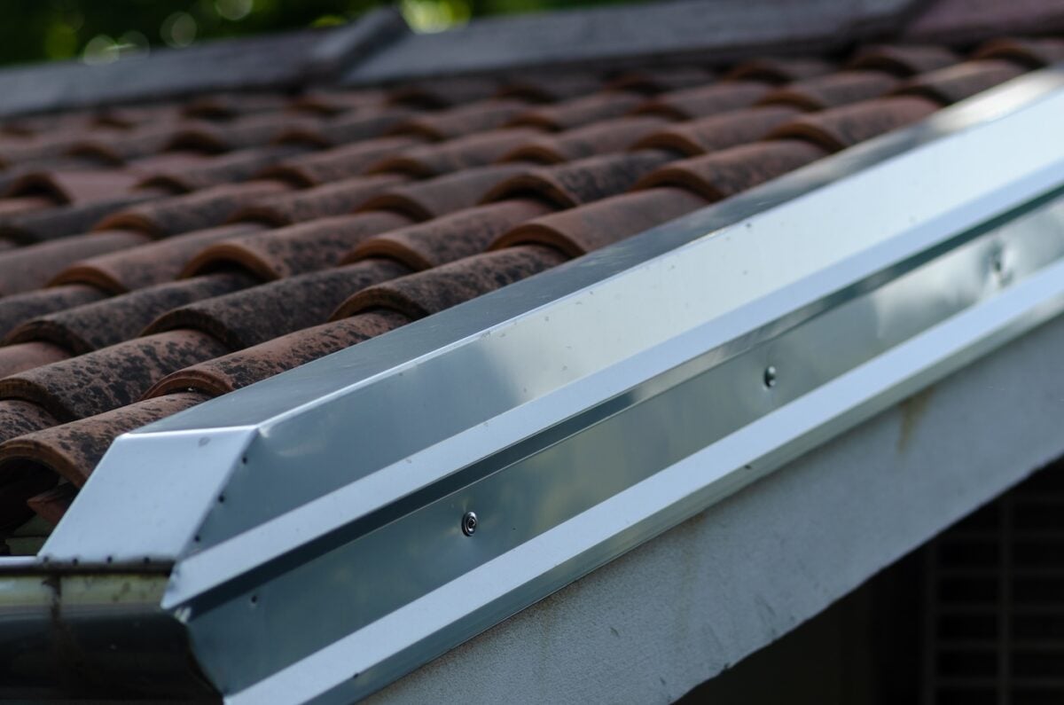 metal roof flashing
